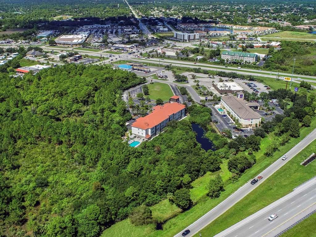 Comfort Inn & Suites Port Charlotte-Punta Gorda Comodidades foto