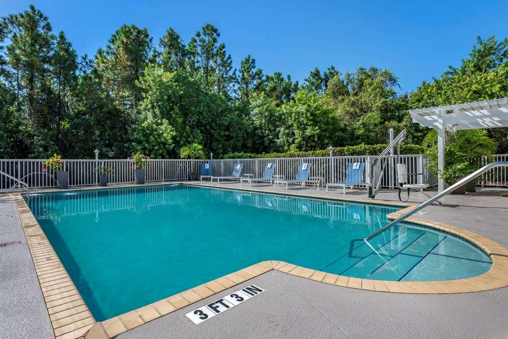 Comfort Inn & Suites Port Charlotte-Punta Gorda Instalações foto