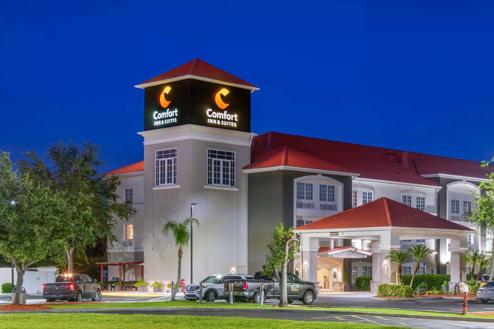 Comfort Inn & Suites Port Charlotte-Punta Gorda Exterior foto